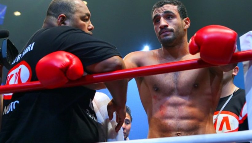 Бадр Хари подописа договор с бойното шоу &quot;Legend&quot;