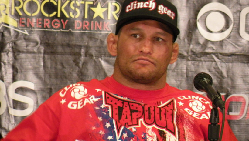 UFC 161 - Целта на Dan Henderson e титлата