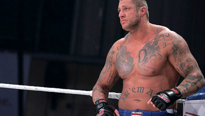 Любо Симеонов записа победа при дебюта си в кикбокса