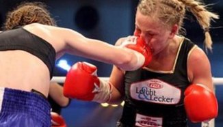 Лесен жребий и предварителни медали за боксьорките ни