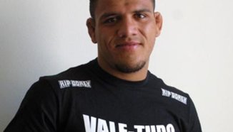 Matt Wiman срещу Rafael dos Anjos
