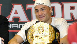 Alvarez: Melendez се страхува да се бие с мен