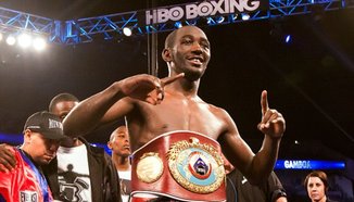 Crawford защити титлата си срещу Gamboa