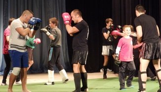 СК 'Прайд енд глори 2001' представи атрактивна демонстрация 