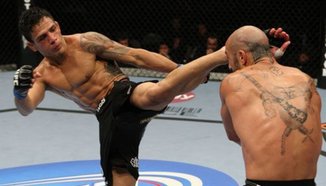 Dos Anjos: Diaz не заслужава двубой с мен