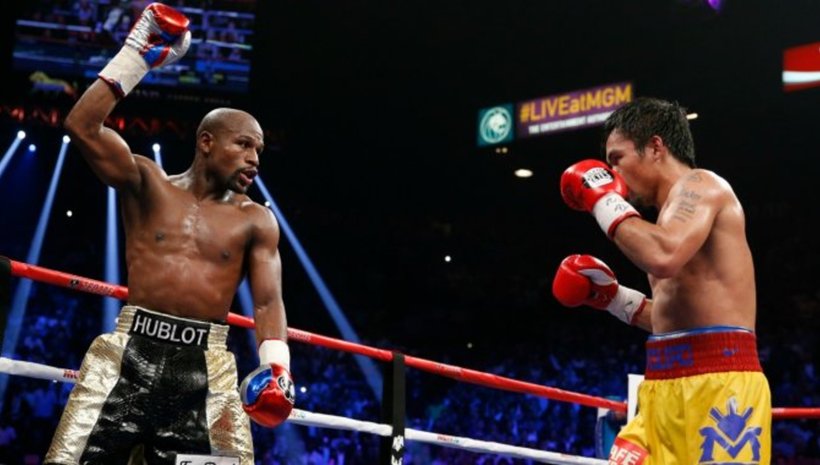 Mayweather и Roach спорят за бинтовете