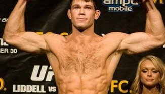 Forrest Griffin ще оперира рамото си