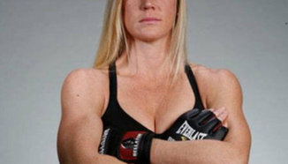 Holly Holm тренира здраво