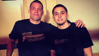 Наказаха Chris Avila, защото удари опонента си преди битката