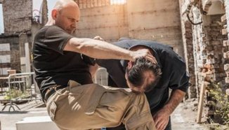 Мъж отхапа ухото на своя опонент в уличен бой