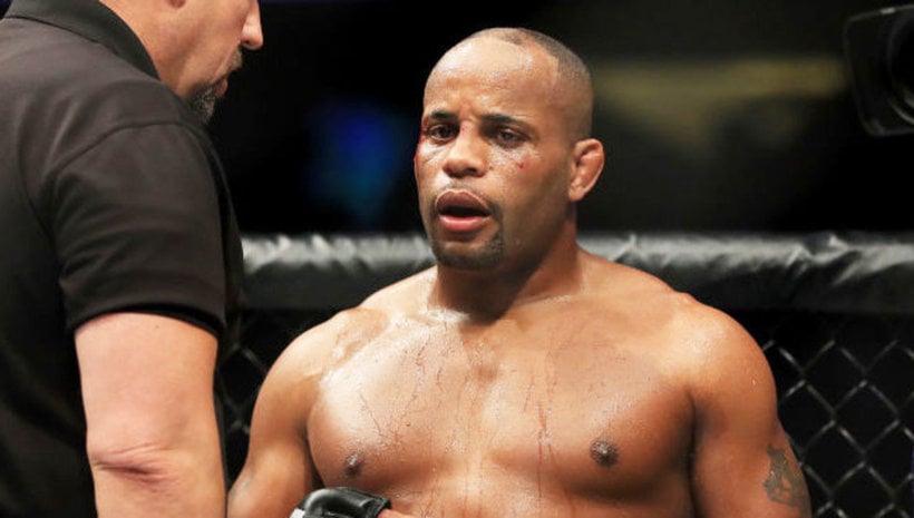 Cormier вярва, че Jon Jones и Anderson Silva нямат място в класацията за най-велик боец