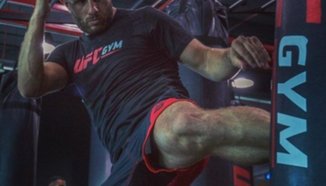 Gokhan Saki: Идвам от друга планета