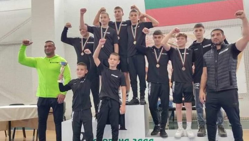 'Би Риал' с отборната титла при шампионата по борба в Сандански