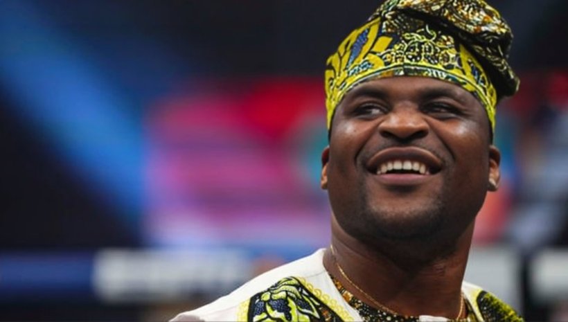 Франсис Нгану чака двубой в PFL срещу Ренан Ферейра през октомври