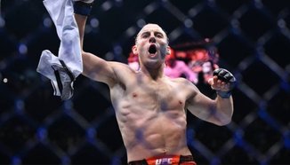 Изгонили Пади Пимбълт от футболен мач на Ливърпул