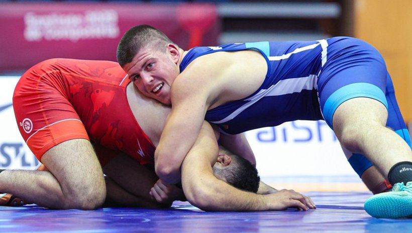 Стоянов отпадна, Салиев излиза последен в световното по борба за юноши