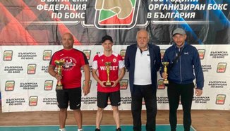 Локомотив София с трофея при младежите