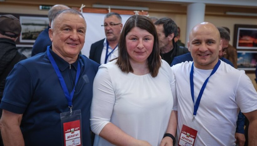 Хаосът във федерацията по борба става все по-голям