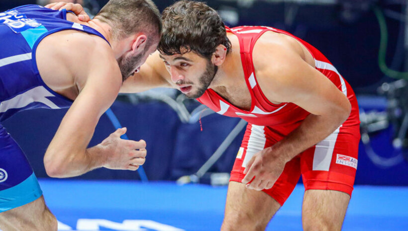 Батаев и Рамазанов с победа и загуба на световното