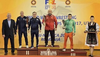 Младите ни борци в топ 3 на Балканите и при юношите и девойките