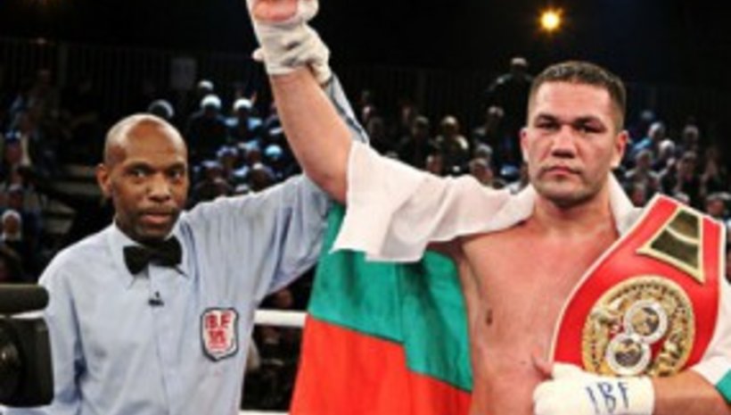 Кобрата се размина от мач с Кличко