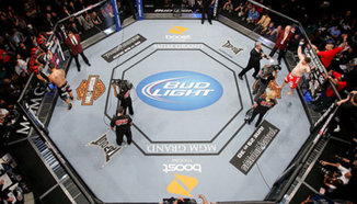 UFC ще сложи реферски камери в UFC on FOX 4