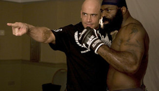 Bas Rutten няма да тренира повече Kimbo Slice