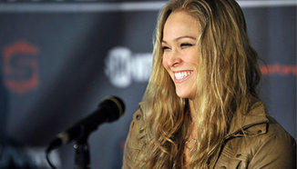 Rousey ще получи $75 хил, а Carmouche $12 хил. при първия женски двубой в UFC